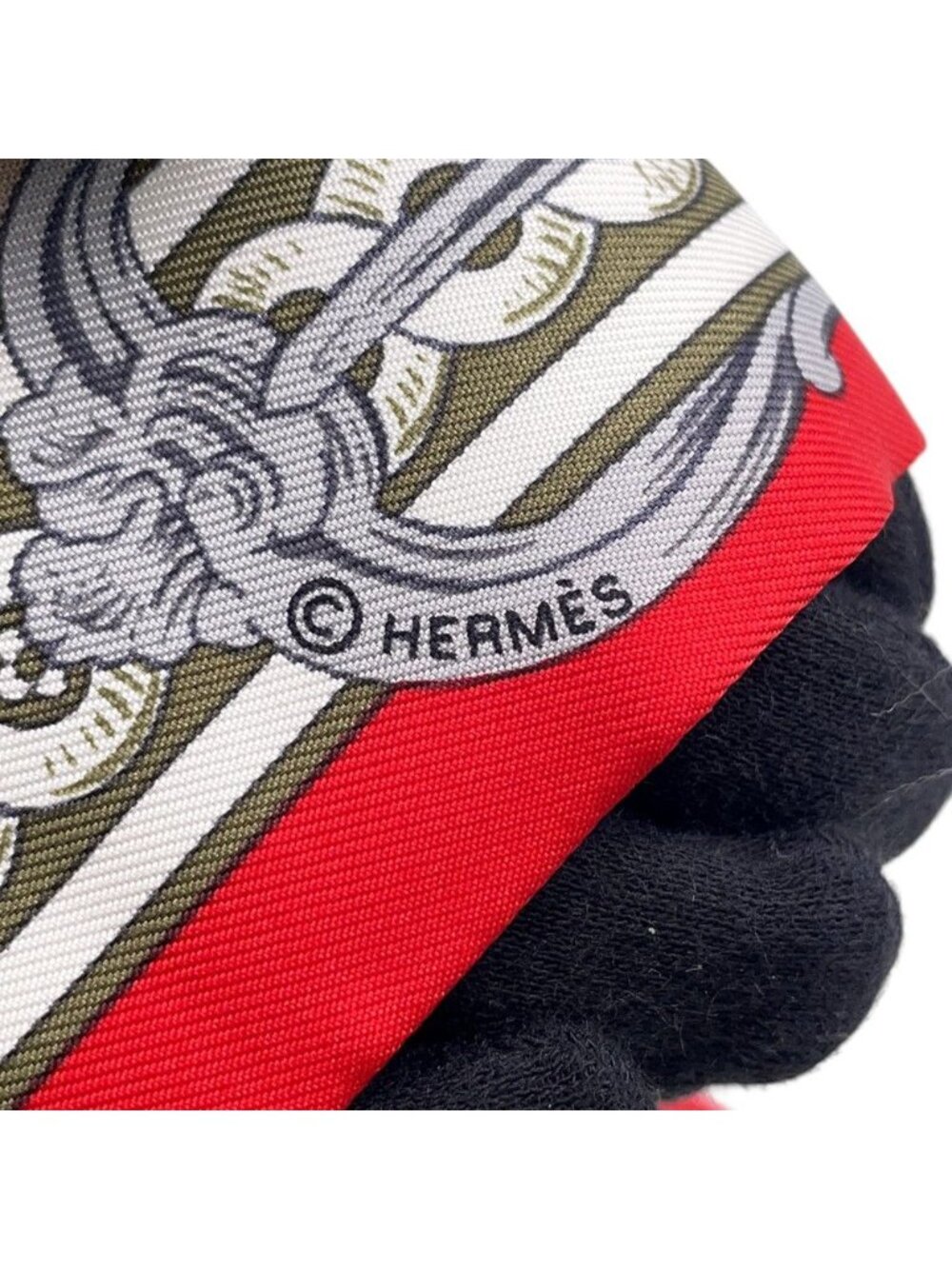 Hermes Scarf Twill Bride de Cour Silk - Picture 6 of 8